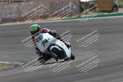 media/Apr-20-2025-AHRMA (Sun) [[393a79c373]]/Race/Group 10/Turn 4b/